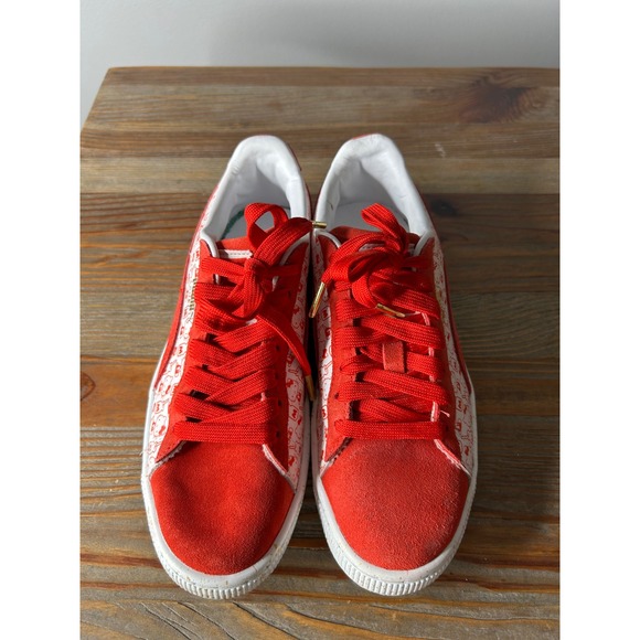 Puma Suede Hello Kitty Red White Sneakers Women's Size 7 - Picture 3 of 10